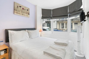 Stay by Brighton Pier Modern Comfort in the City